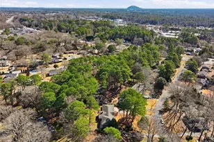 2297 Lavista Woods Dr, Tucker, GA 30084 - Photo 8