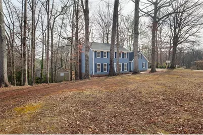 4782 Hill Court NE, Roswell, GA 30075 - Photo 8