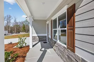 136 Jones Ridge Dr, Dallas, GA 30132 - Photo 2