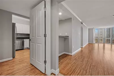2870 Pharr Court NW #1806, Atlanta, GA 30305 - Photo 4