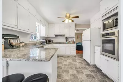 31 Willow Creek Drive, Locust Grove, GA 30248 - Photo 4