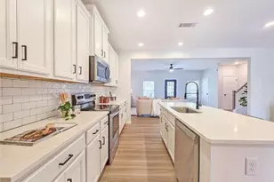 535 Ruths Dr, Woodstock, GA 30188 - Photo 10