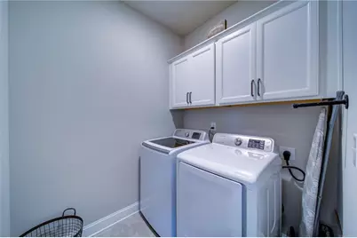 6988 Flagstone Way, Flowery Branch, GA 30542 - Photo 18