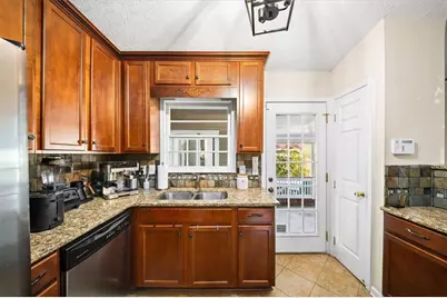 109 Spruell Springs Road, Atlanta, GA 30342 - Photo 10