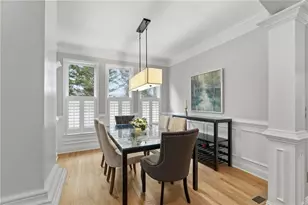 2136 Parkview Ln NW, Atlanta, GA 30318 - Photo 8