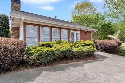 2560 Rosehill Circle, Lithia Springs, GA 30122 - Photo 30