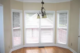 1074 Pine Grove Ave NE, Brookhaven, GA 30319 - Photo 6