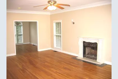 1074 Pine Grove Avenue NE, Brookhaven, GA 30319 - Photo 8