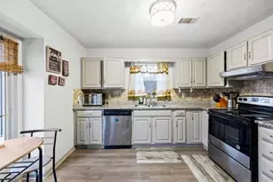 280 Woodsong Dr, Fayetteville, GA 30214 - Photo 6