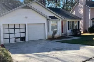 4795 Wyndam Dr, Stone Mountain, GA 30088 - Photo 4