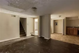 1105 Mainstreet Valley Dr, Stone Mountain, GA 30088 - Photo 16