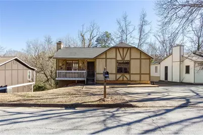 1105 Mainstreet Valley Drive, Stone Mountain, GA 30088 - Photo 1