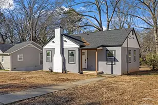 1427 Lorenzo Dr SW, Atlanta, GA 30310 - Photo 2