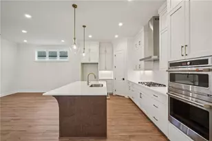 522 Pearl St, Cumming, GA 30040 - Photo 2