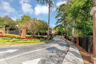 23101 Plantation Dr NE, Atlanta, GA 30324 - Photo 4