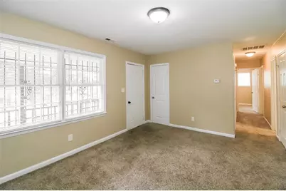624 Robert E Lee Parkway, Jonesboro, GA 30238 - Photo 10