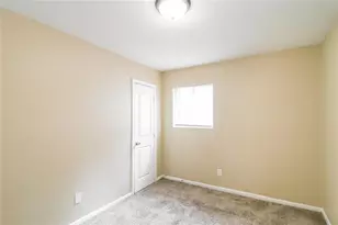 624 Robert E Lee Pkwy, Jonesboro, GA 30238 - Photo 6