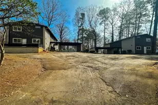 1277 Goodwin Rd NE, Atlanta, GA 30324 - Photo 2