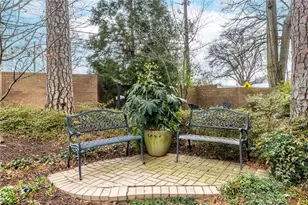 2734 Peachtree Rd NW, Atlanta, GA 30305 - Photo 26