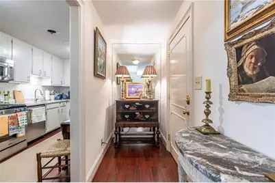 2734 Peachtree Road NW #A404, Atlanta, GA 30305 - Photo 4