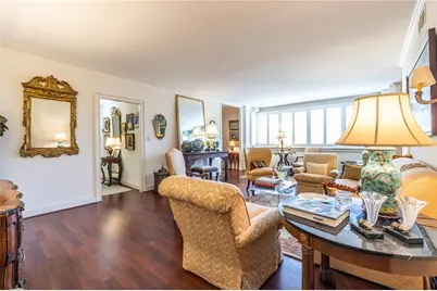 2734 Peachtree Road NW #A404, Atlanta, GA 30305 - Photo 12