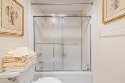 2734 Peachtree Road NW #A404, Atlanta, GA 30305 - Photo 24