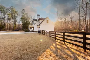 247 Shadyfield Ln, Bishop, GA 30621 - Photo 4