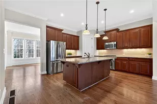 1311 Lullwater Park Cir, Atlanta, GA 30306 - Photo 8