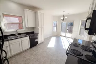 164 Thorncrest Ct, Tucker, GA 30084 - Photo 16