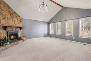 5088 Ravenwood Dr NW, Marietta, GA 30066 - Photo 8