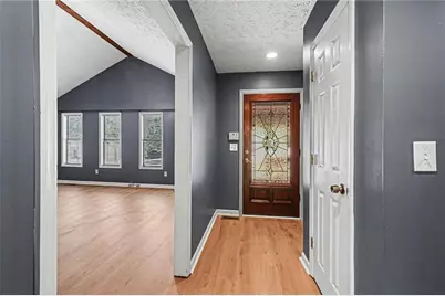 5088 Ravenwood Drive NW, Marietta, GA 30066 - Photo 4