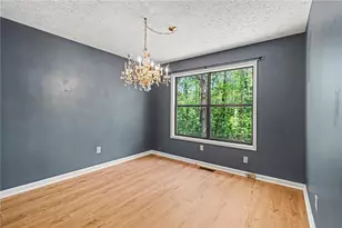 5088 Ravenwood Dr NW, Marietta, GA 30066 - Photo 8