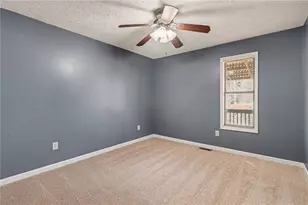 5088 Ravenwood Dr NW, Marietta, GA 30066 - Photo 12