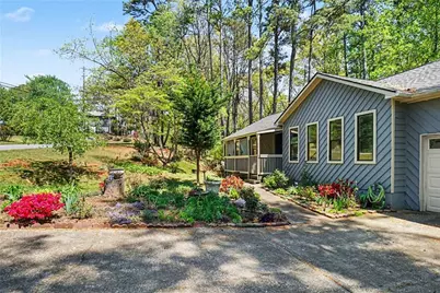 5088 Ravenwood Drive NW, Marietta, GA 30066 - Photo 2