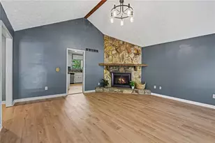 5088 Ravenwood Dr NW, Marietta, GA 30066 - Photo 6