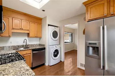 4300 Chastain Walk NE #20, Atlanta, GA 30342 - Photo 8