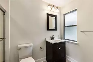 4300 Chastain Walk NE, Atlanta, GA 30342 - Photo 4