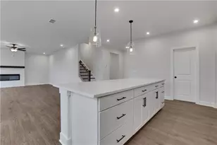 5970 Violet Ln, Cumming, GA 30028 - Photo 8