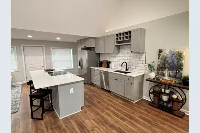 1739 Carter Circle, Atlanta, GA 30344 - Photo 2