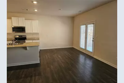 490 Walnut Grove, Pendergrass, GA 30567 - Photo 6