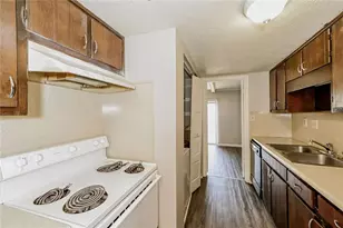 6421 Woodstone Ter, Morrow, GA 30260 - Photo 8