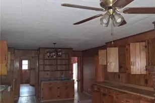 733 Chateau Dr, Silver Creek, GA 30173 - Photo 2