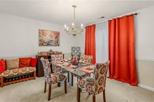 7982 Harmony Lakes Dr, Lithonia, GA 30058 - Photo 4