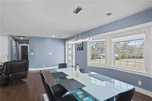 465 Rocky Creek Dr, Roswell, GA 30075 - Photo 4