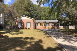 2508 Quentin Dr, Jonesboro, GA 30236 - Photo 2