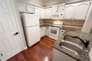 2700 Pine Tree Road NE, Atlanta, GA 30324 - Photo 2