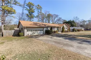 1721 Sierra Dr, Marietta, GA 30062 - Photo 4