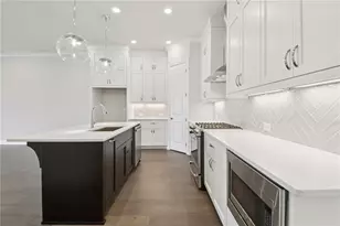 1003 Crown Oak St, Johns Creek, GA 30022 - Photo 10