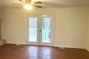 8510 Lynn Dr, Gainesville, GA 30506 - Photo 12