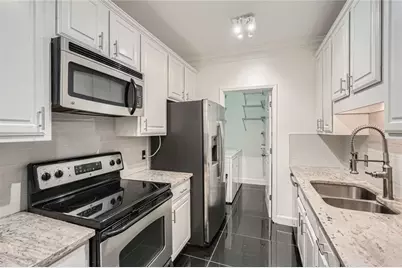 28311 Plantation Drive NE #11, Atlanta, GA 30324 - Photo 6